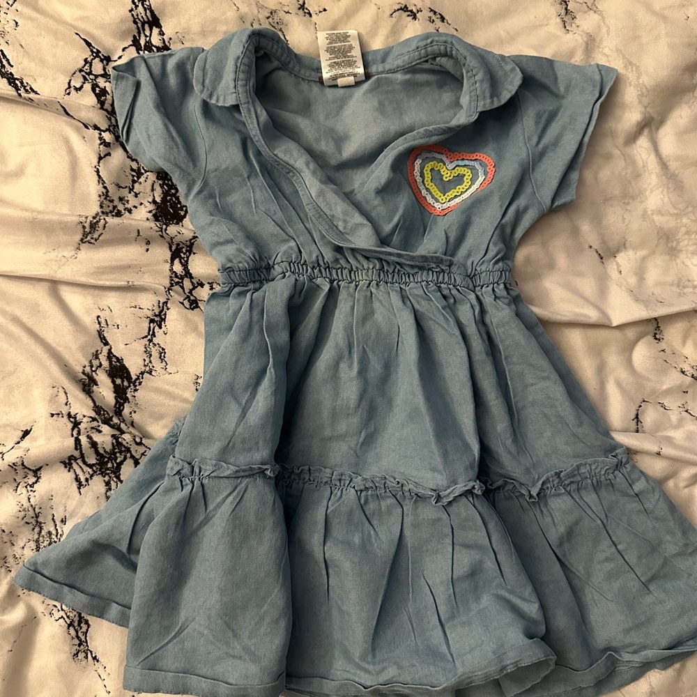Vince Camuto size 4 short sleeve dress good condition